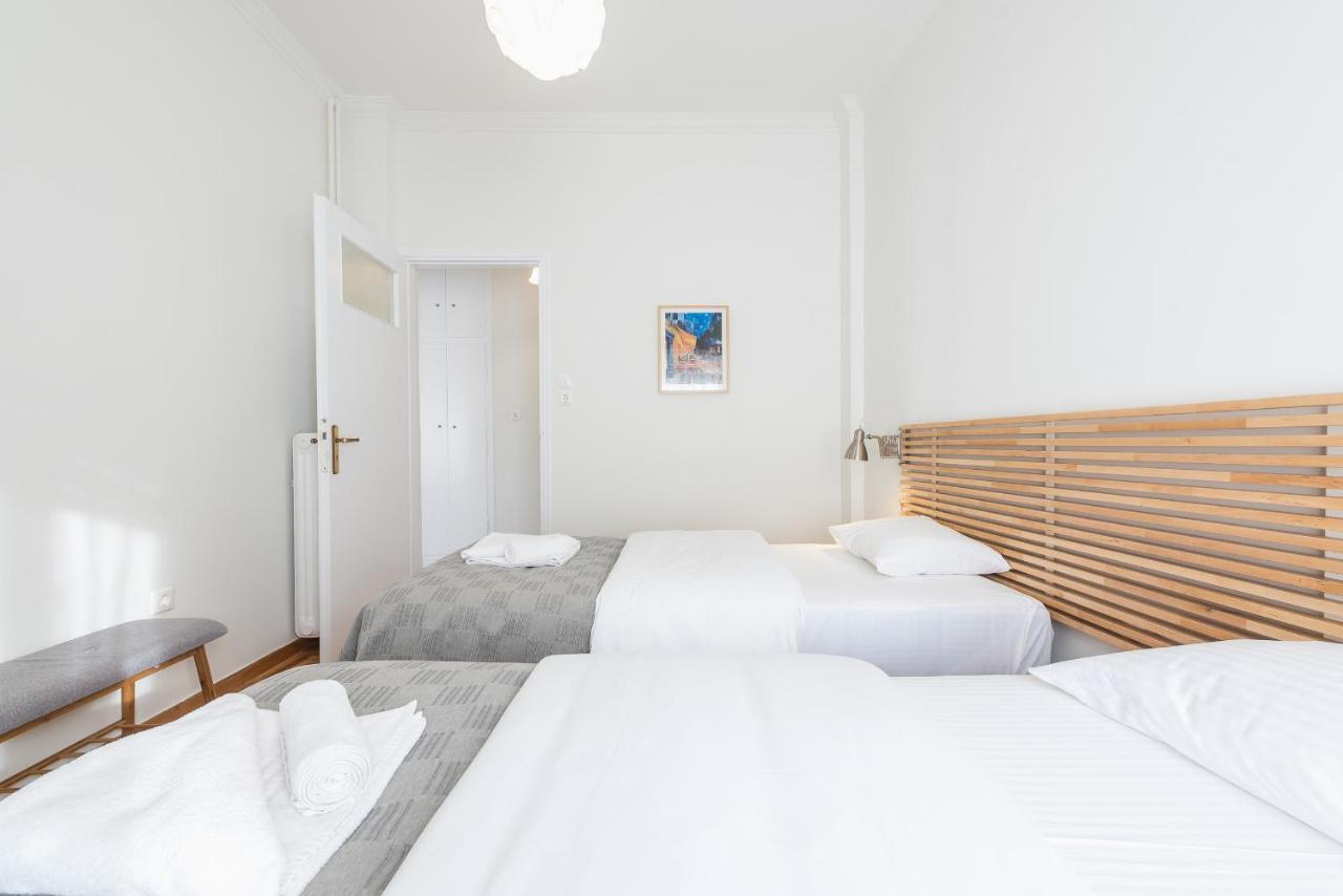 Cozy And Fresh Apt Close To Metro Athena Bagian luar foto
